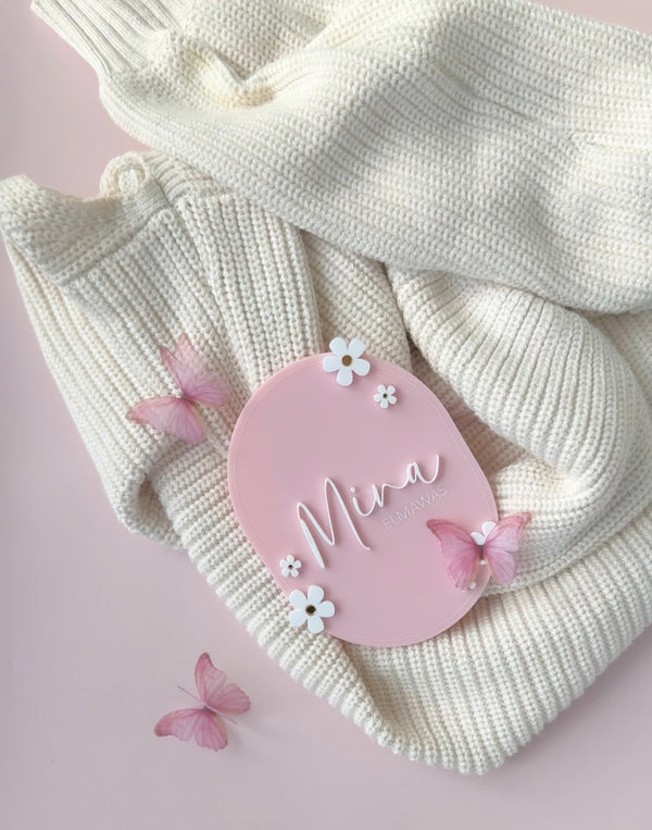 Personalised Daisy Flower Baby Announcement Plaque – Custom Name Sign | Little Dreamers Interiors