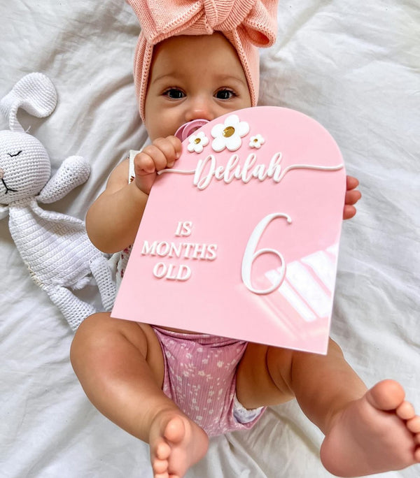 Daisy month Arch - littledreamersinteriors