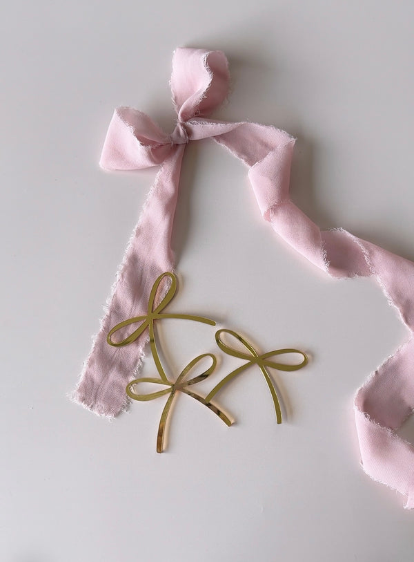 Dainty Bow Decal - littledreamersinteriors