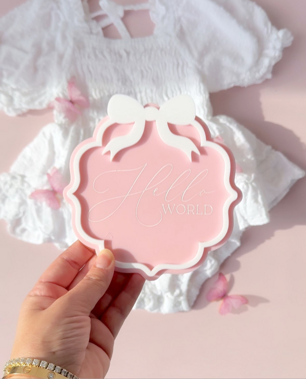 Vintage Hello World Baby Birth Announcement Sign  |Little Dreamers Interiors