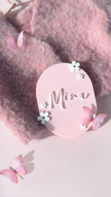 Personalised Daisy Flower Baby Announcement Plaque – Custom Name Sign | Little Dreamers Interiors - littledreamersinteriors