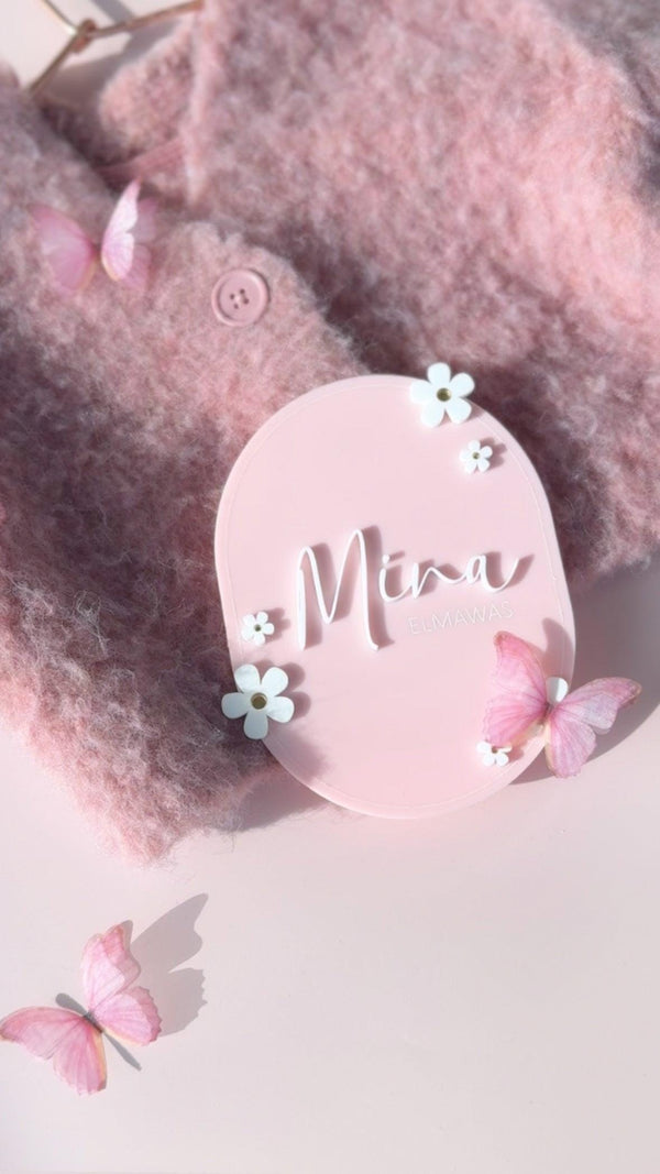 Personalised Daisy Flower Baby Announcement Plaque – Custom Name Sign | Little Dreamers Interiors - littledreamersinteriors