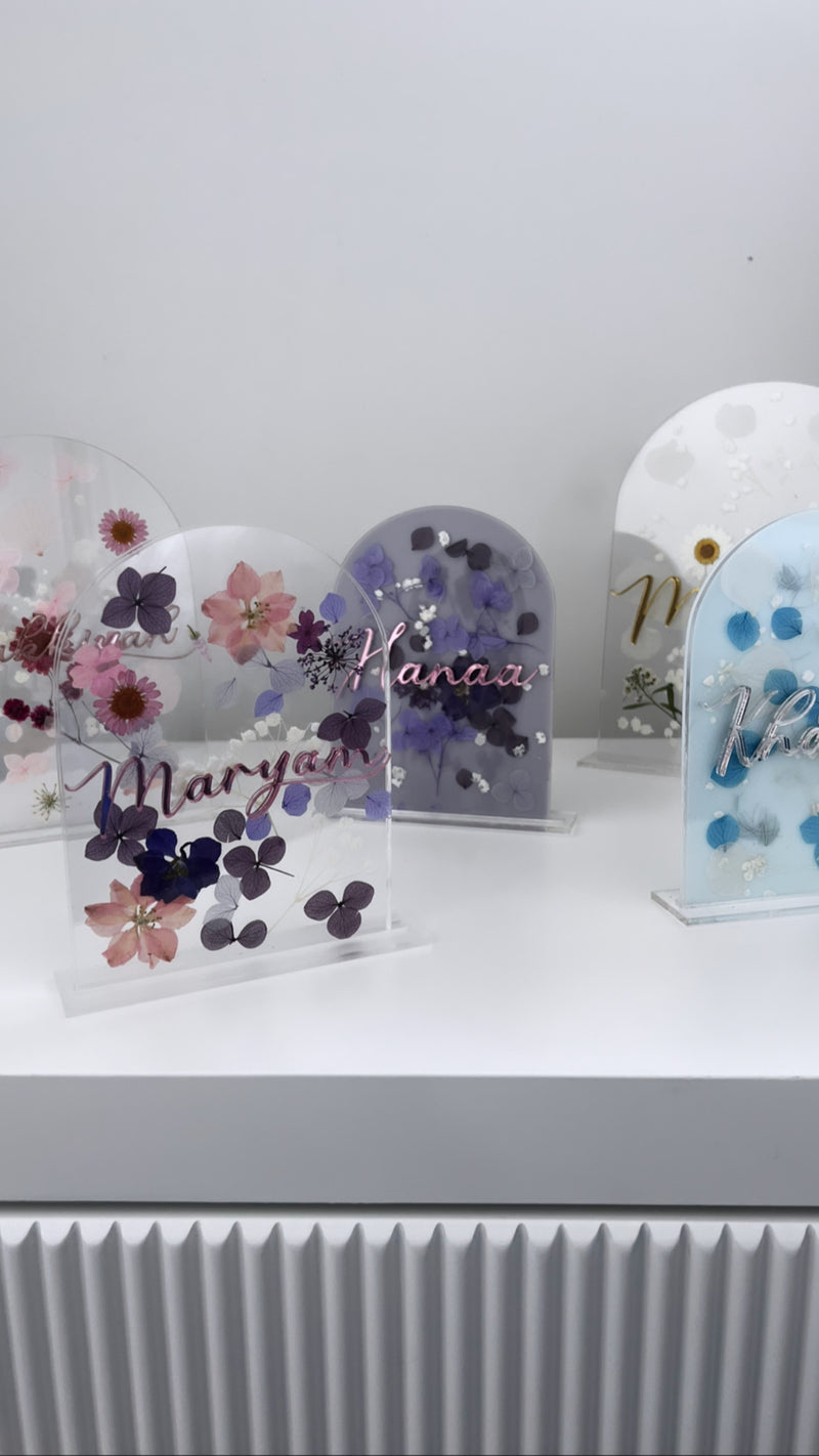 Personalised Dried Flower Arch - littledreamersinteriors