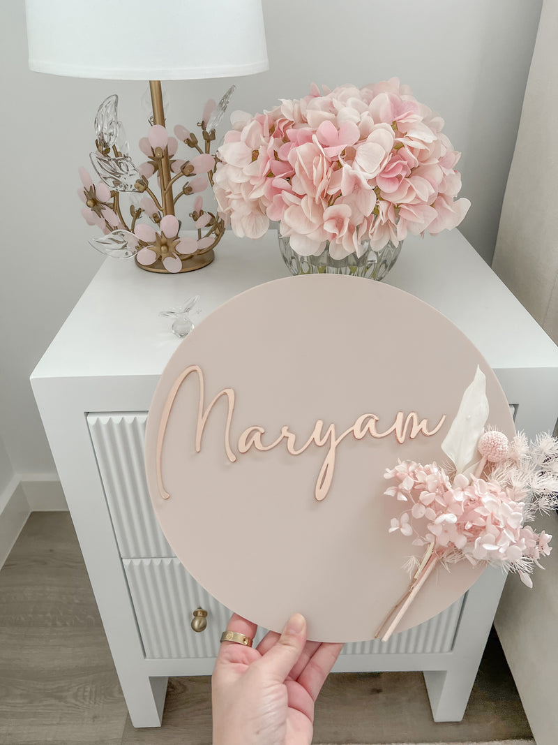 Personalised Dried Floral Round Name Plaque - littledreamersinteriors